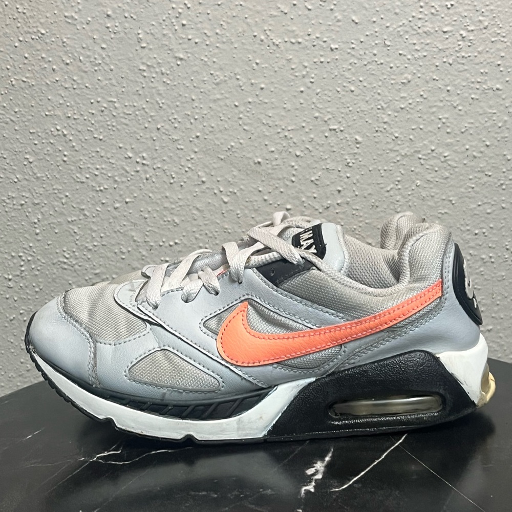 Nike Air Max IVO - Platinum Gray - GS Size 4Y